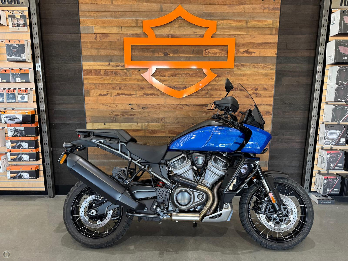 MID YEAR MADNESS - HARLEY-DAVIDSON PAN AMERICA SPECIAL - BU01443
