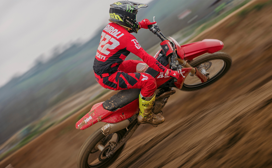 Ducati Desmo450 MX