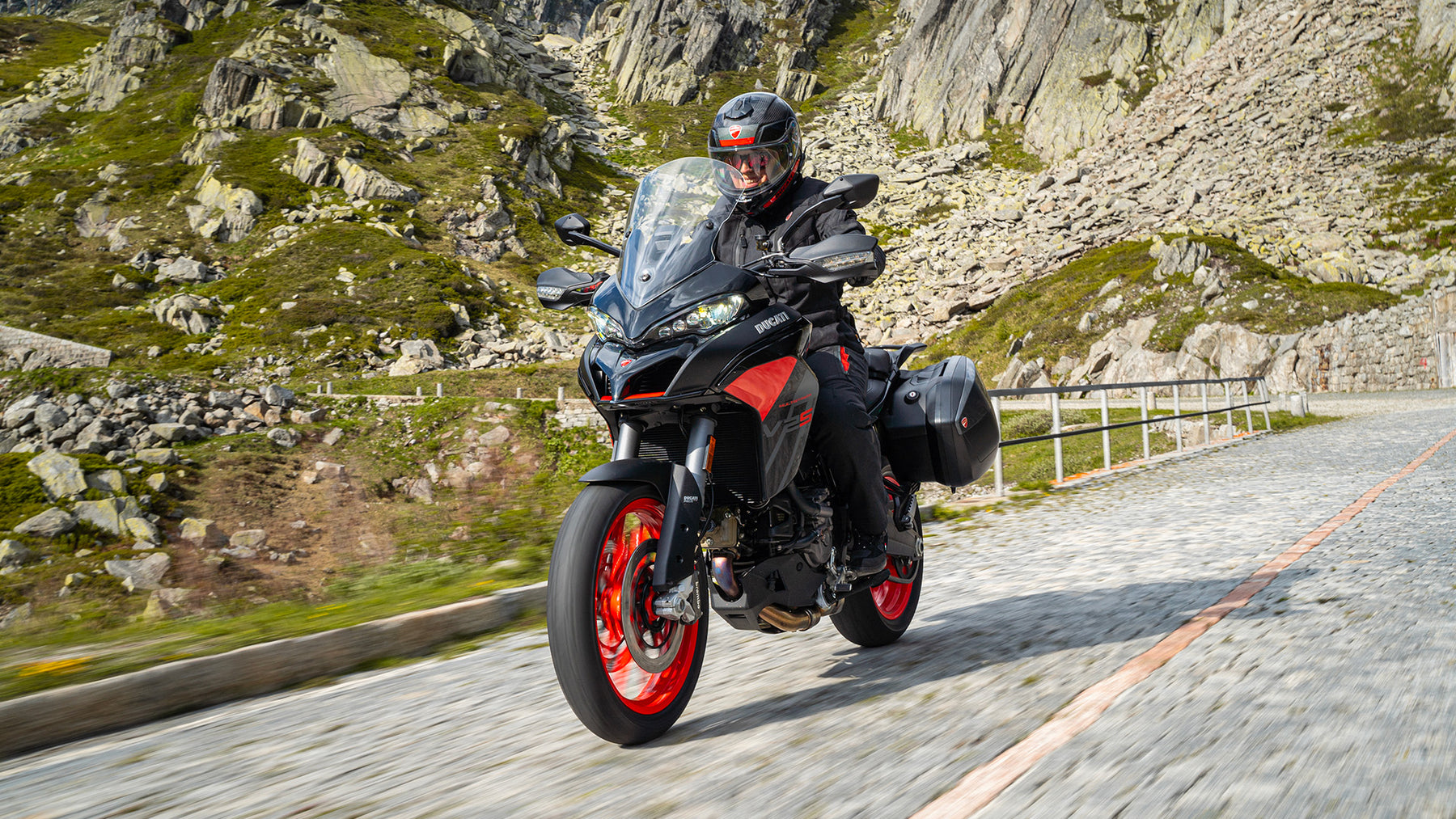 DUCATI MULTISTRADA V2 S 2024