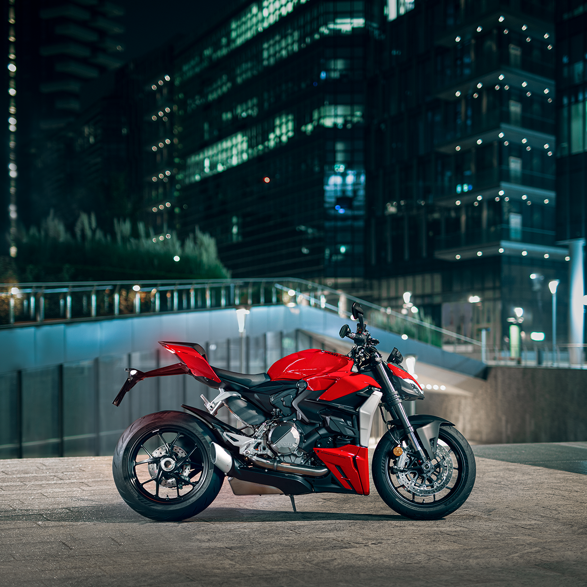 DUCATI STREETFIGHTER V2 MY24