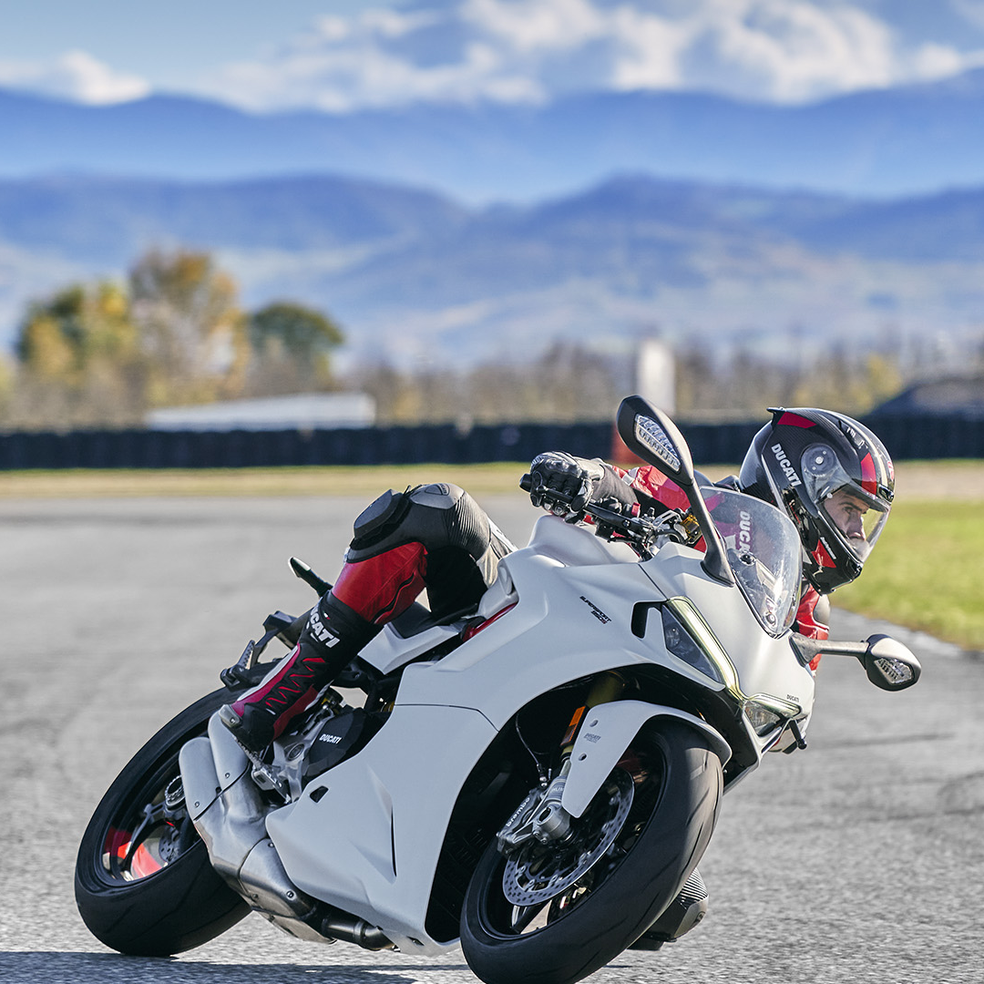 DUCATI SUPERSPORT 950 S