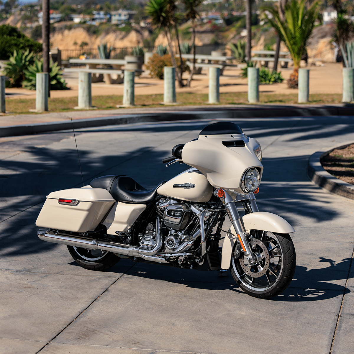 HARLEY-DAVIDSON STREET GLIDE SPECIAL