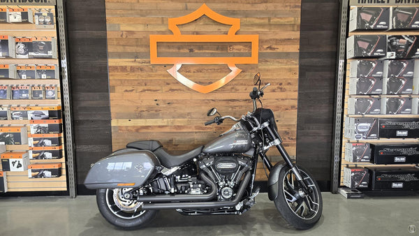 MID YEAR MADNESS - HARLEY-DAVIDSON SPORT GLIDE - BU01447