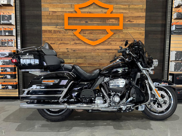 MID YEAR MADNESS - HARLEY-DAVIDSON ULTRA LIMITED - BU01407