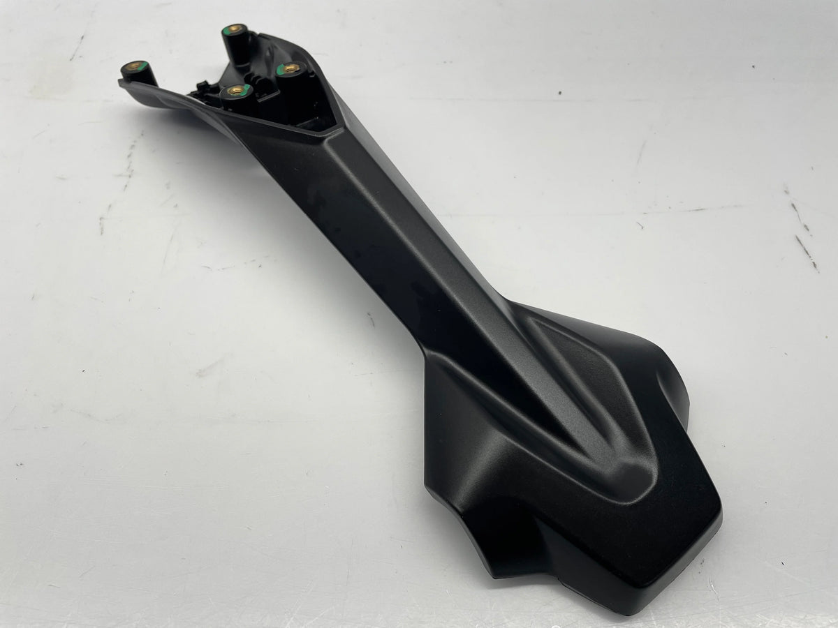 NUMBER PLATE HOLDER UPPER