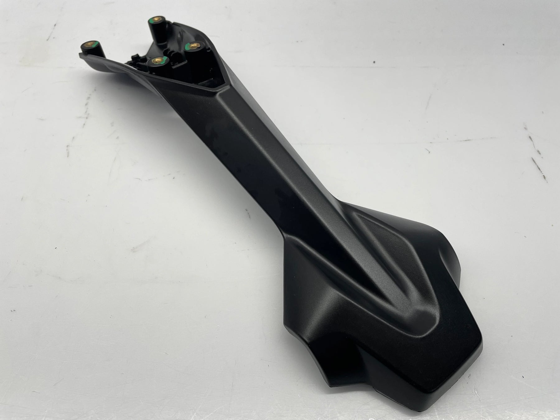 NUMBER PLATE HOLDER UPPER