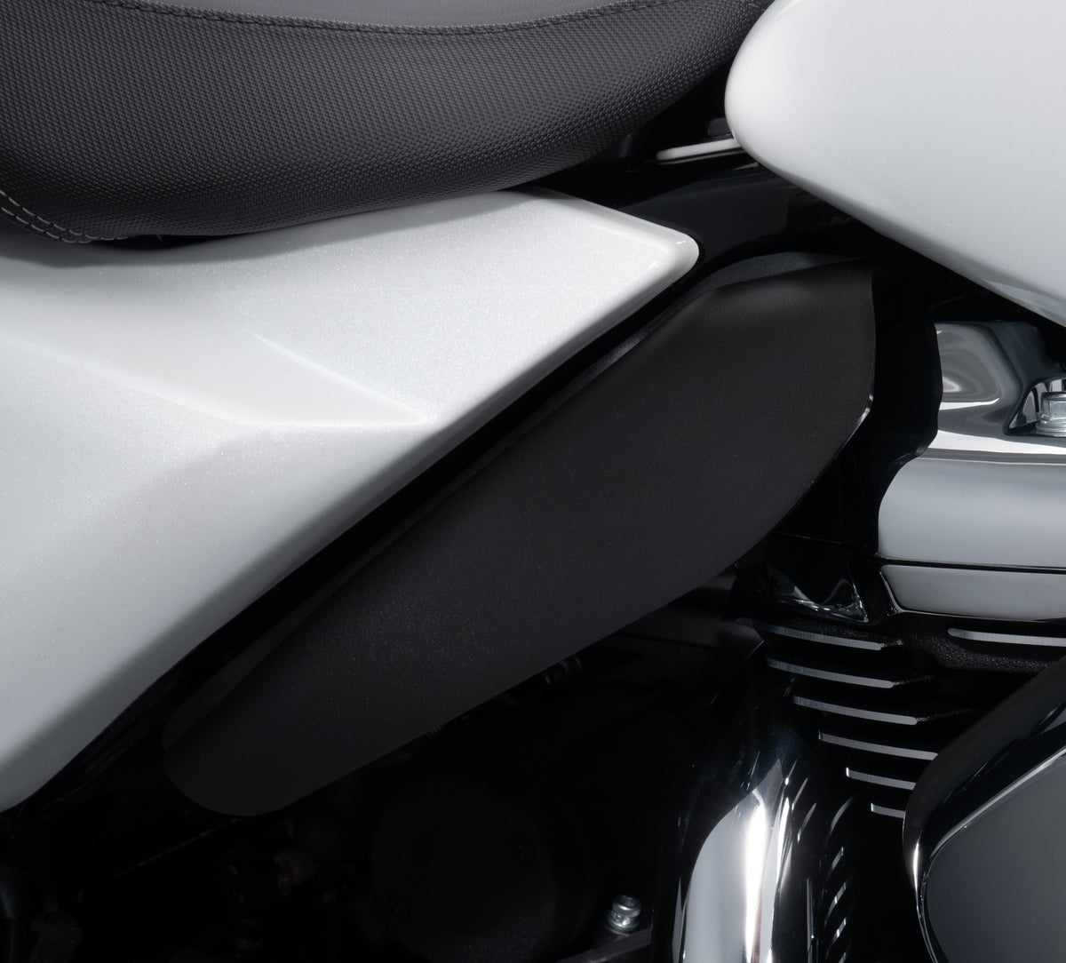Harley-Davidson Mid-Frame Air Deflector -