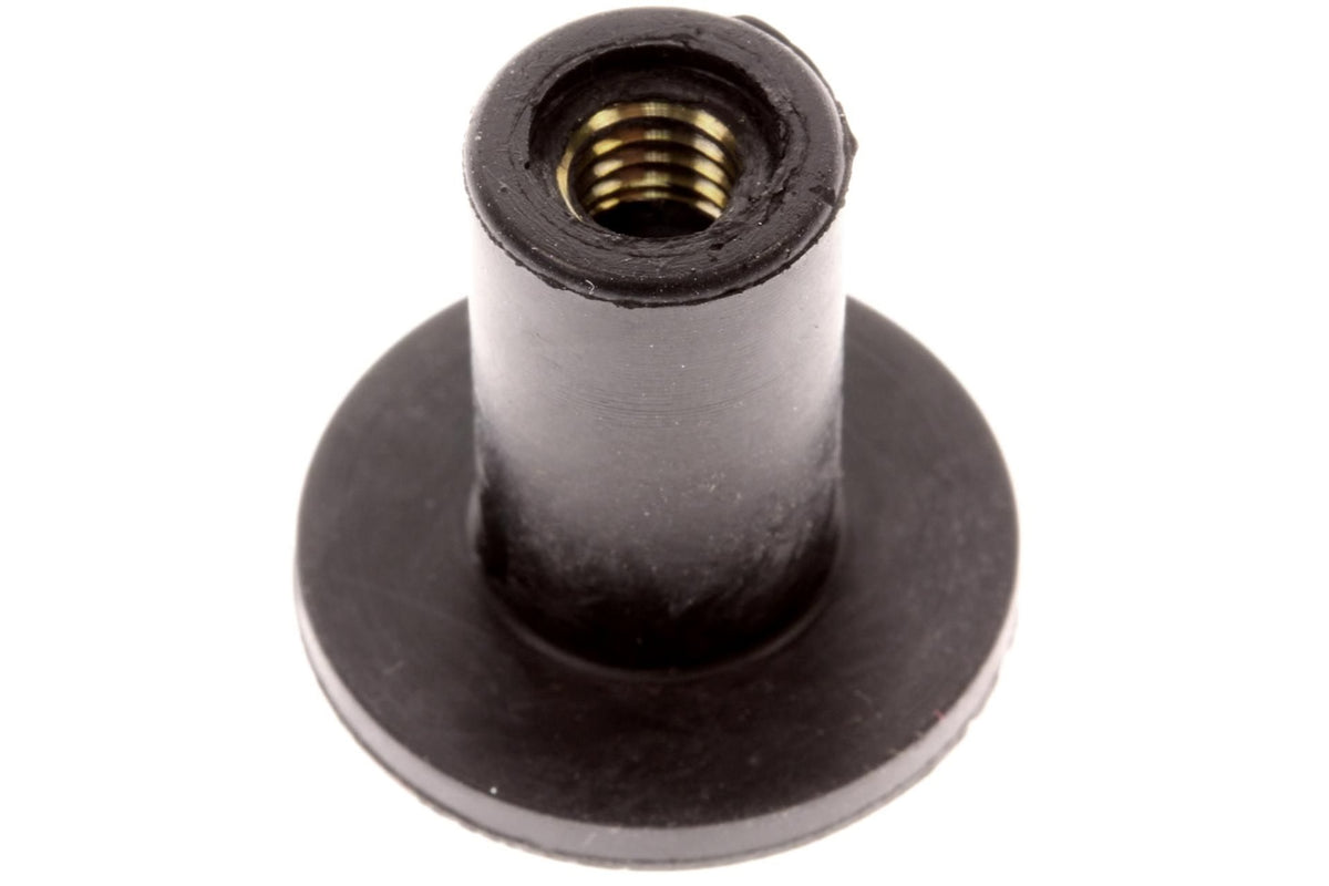 NUT WELL 5MM 90156GZ4670