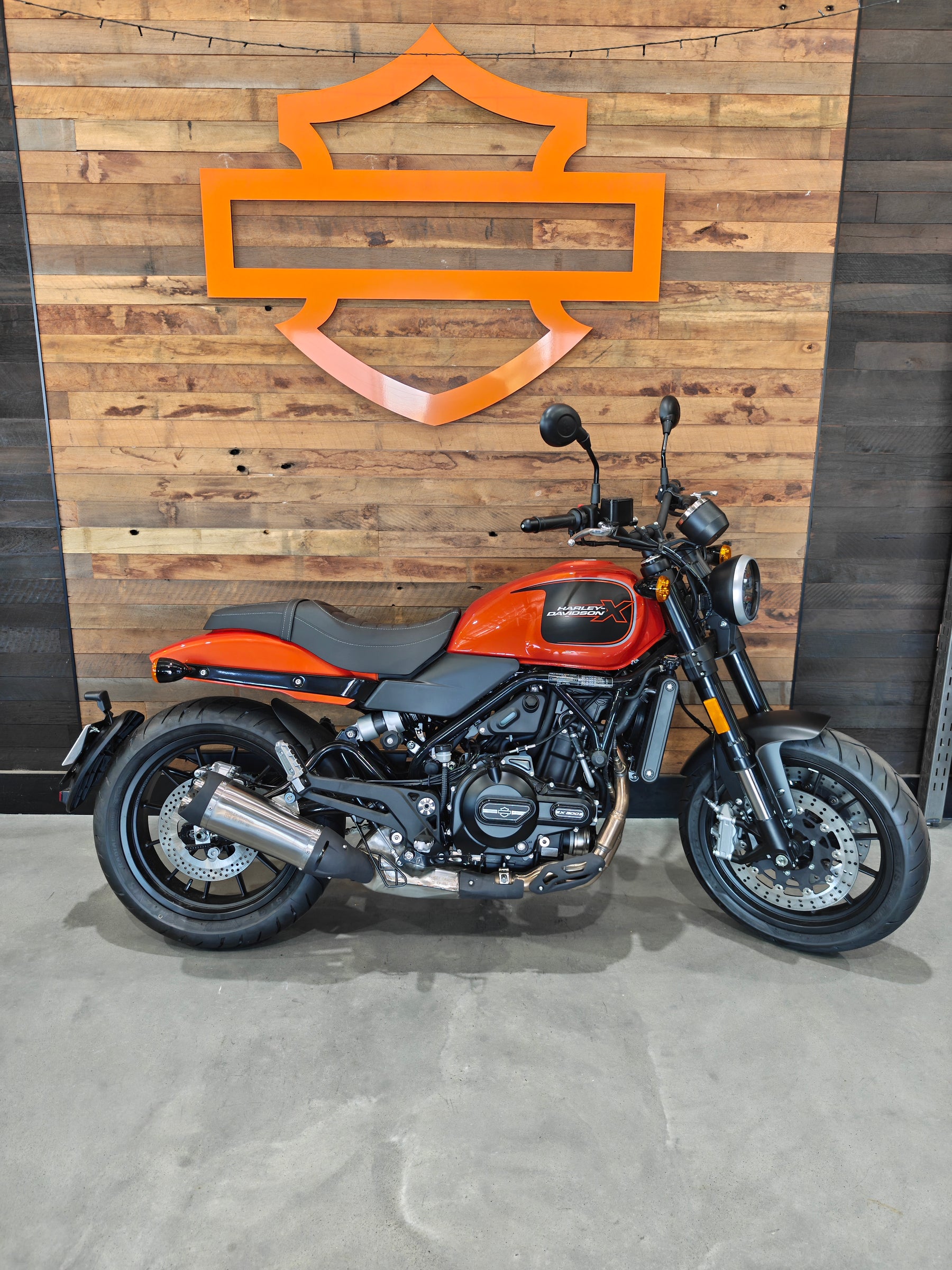 EOFY DEALS - HARLEY-DAVIDSON X™500 BN05232 DYNAMIC ORANGE