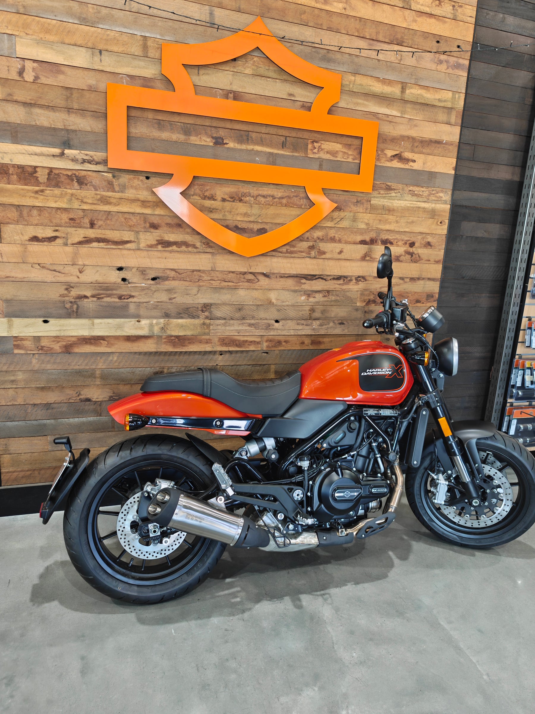 EOFY DEALS - HARLEY-DAVIDSON X™500 BN05232 DYNAMIC ORANGE