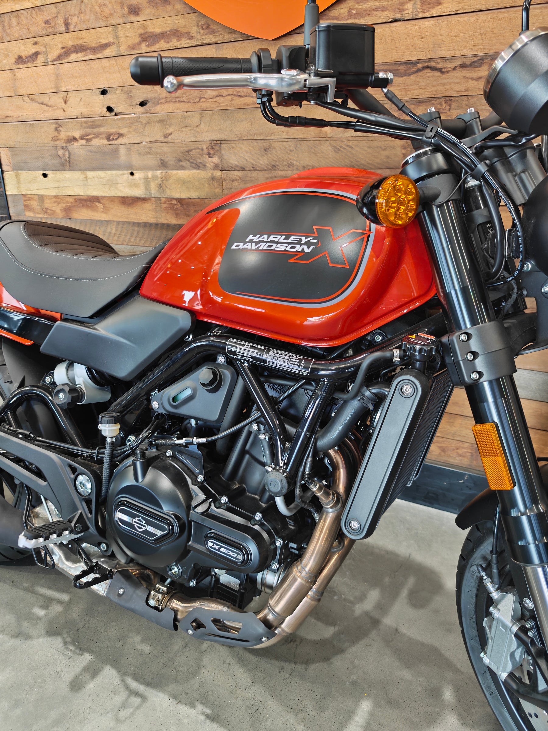 EOFY DEALS - HARLEY-DAVIDSON X™500 BN05232 DYNAMIC ORANGE