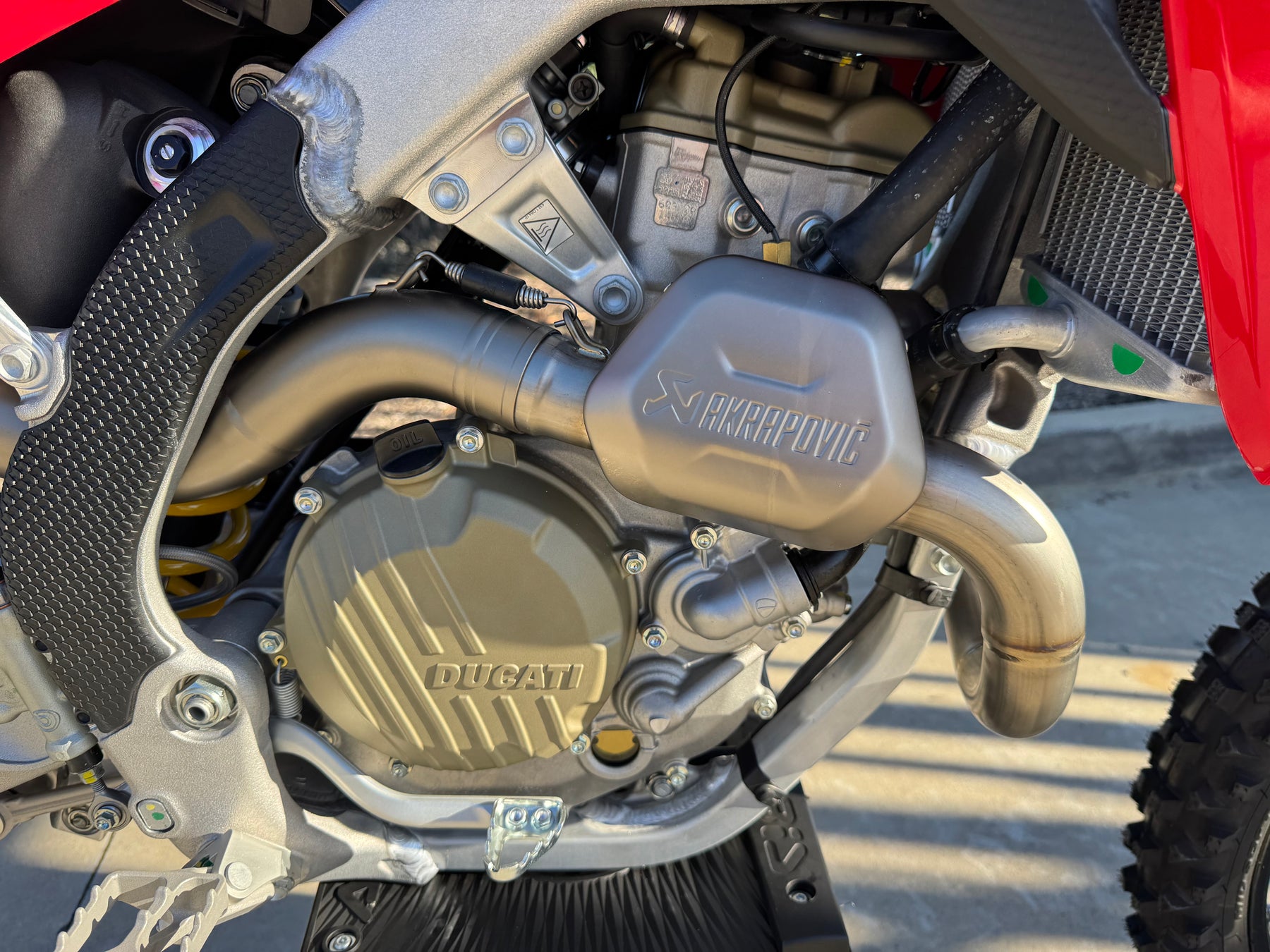 EOFY DEALS - Ducati Desmo450 MX BN05138