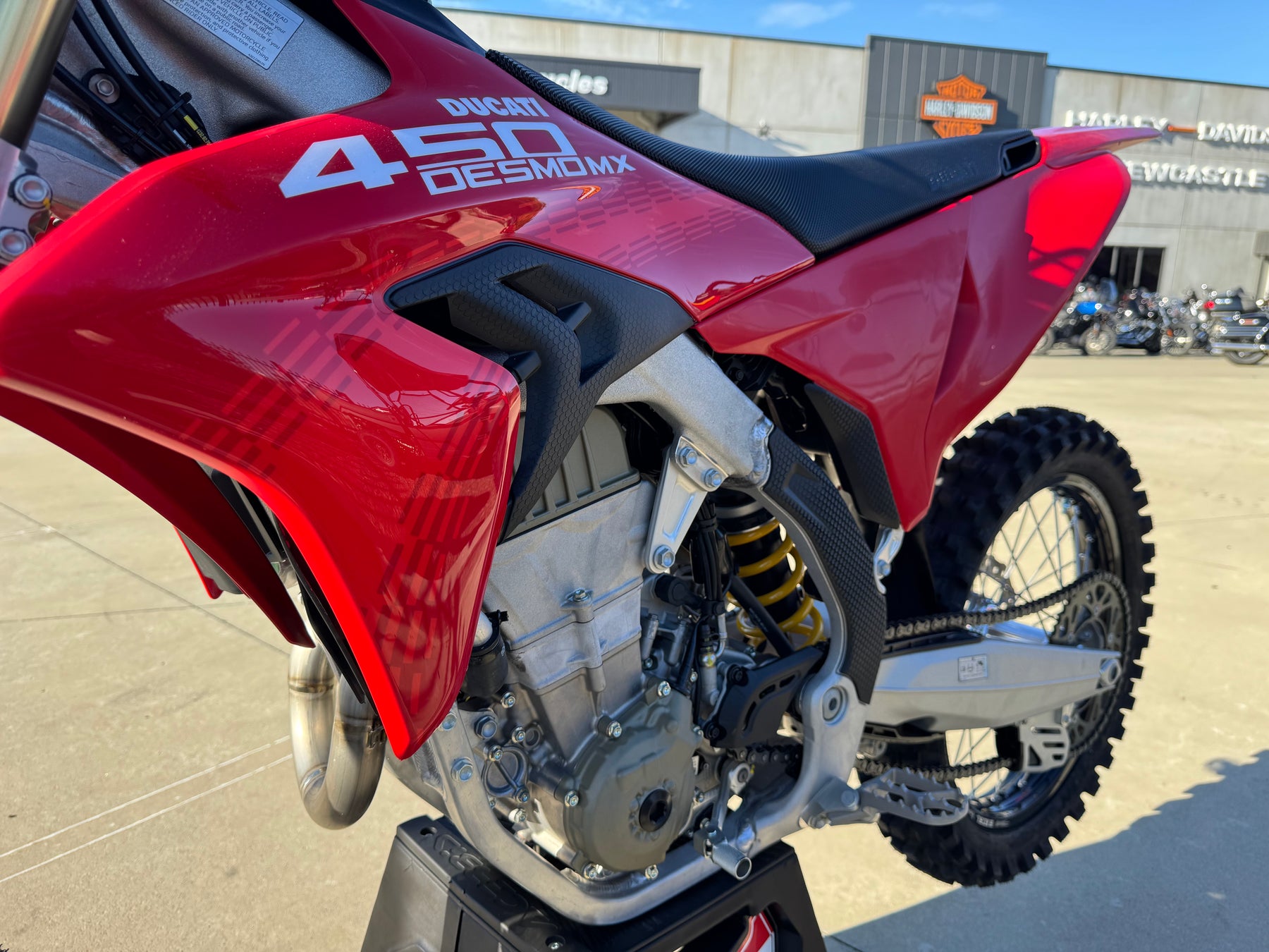 EOFY DEALS - Ducati Desmo450 MX BN05138