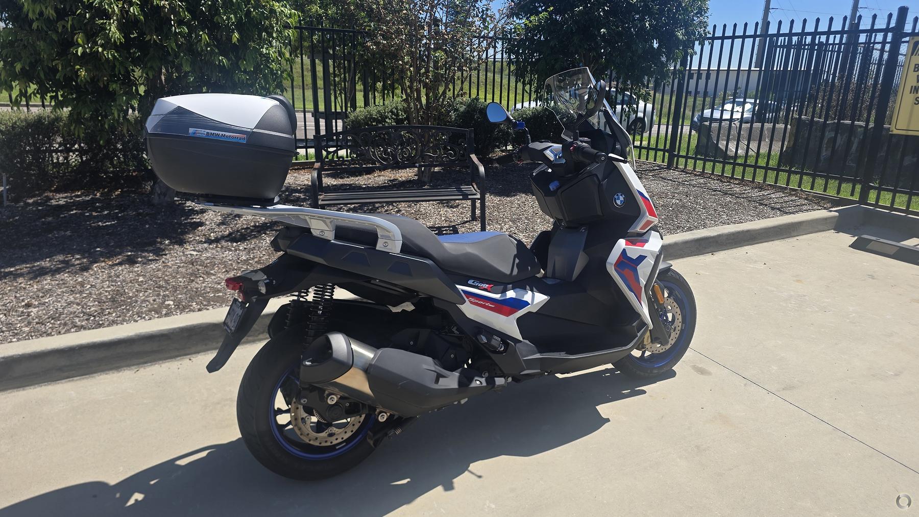 EOFY DEALS - PRE OWNED BMW C400 X SCOOTER - BU01432