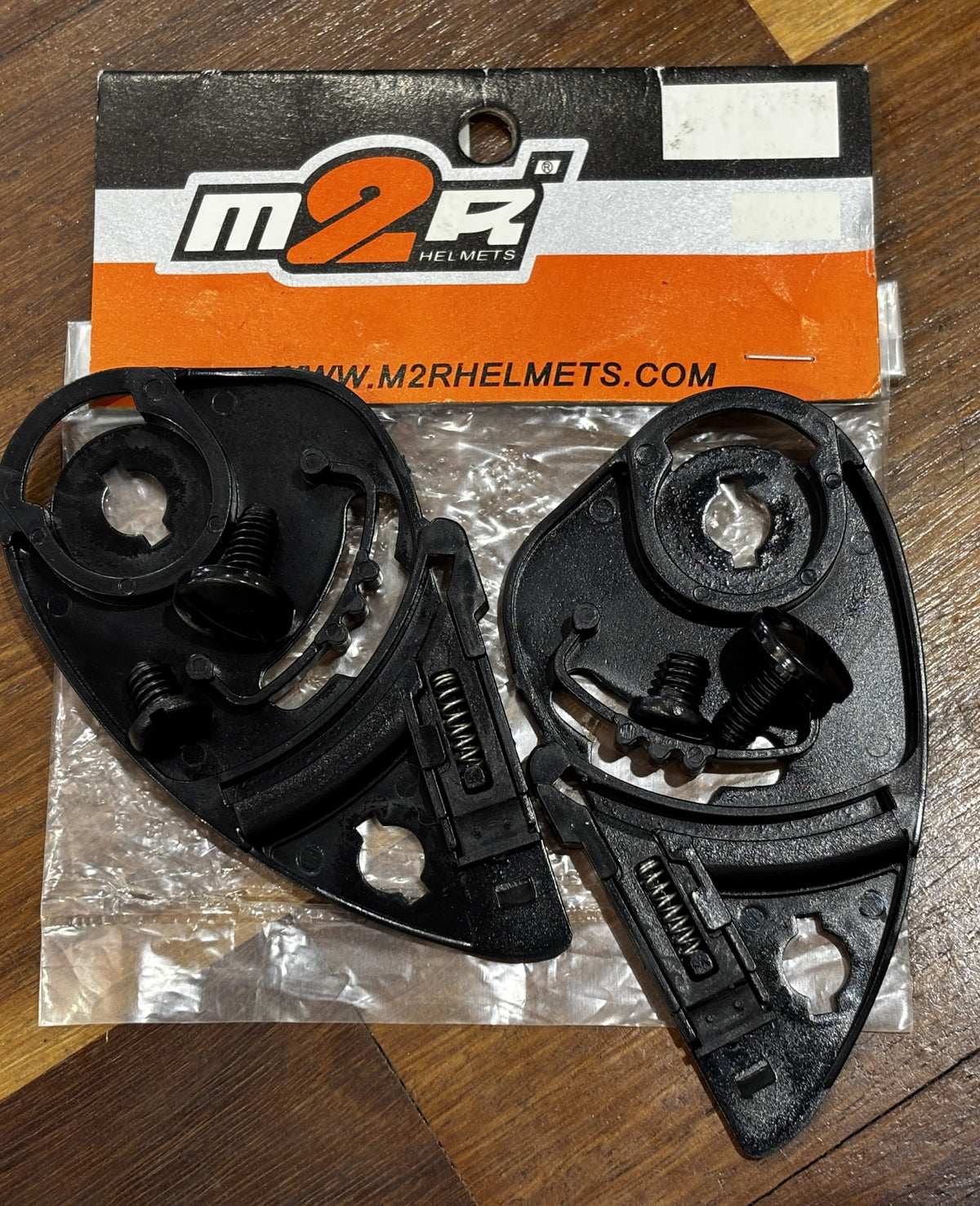 M2R C1 BASE PLATE 1101346