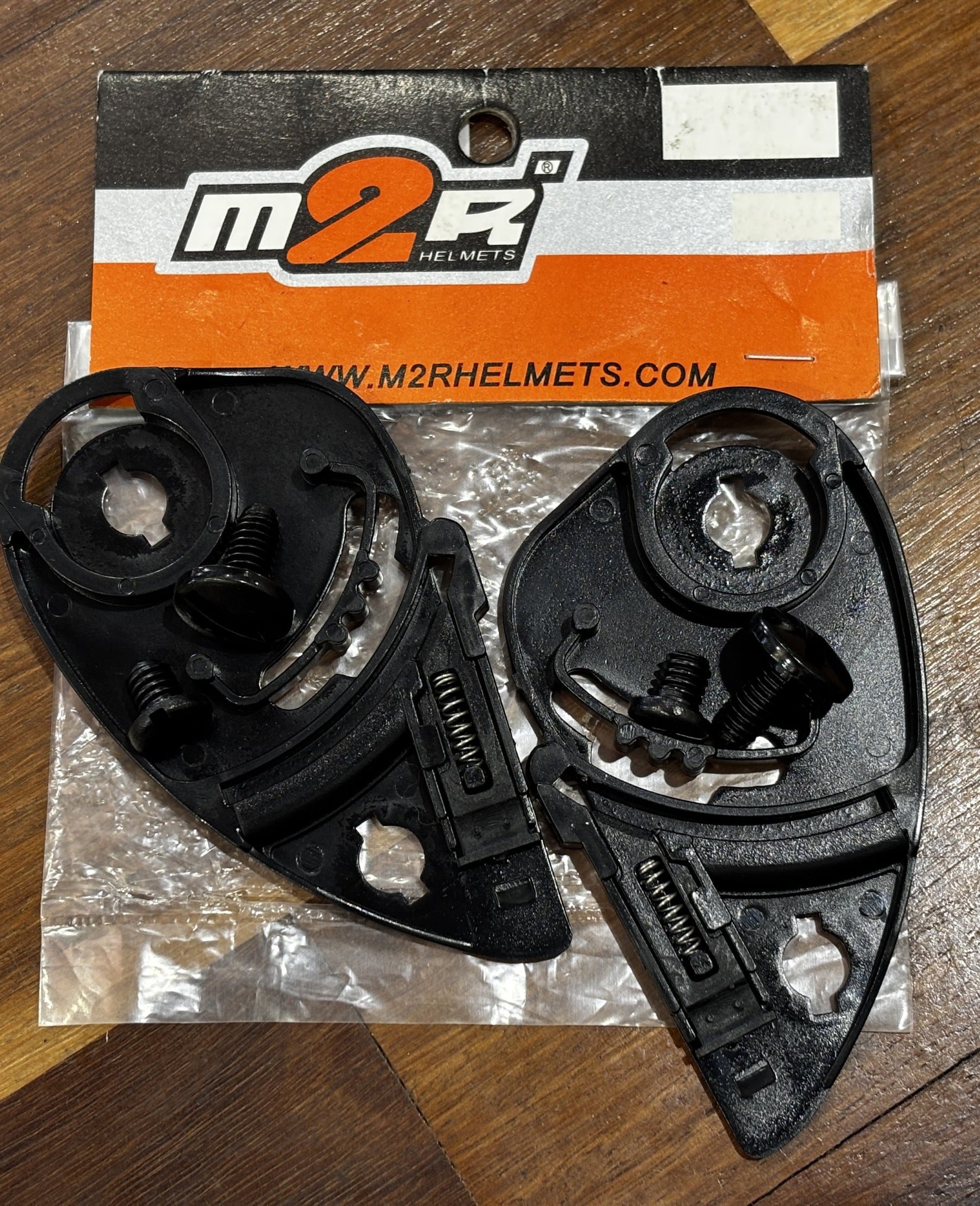 M2R C1 BASE PLATE 1101346