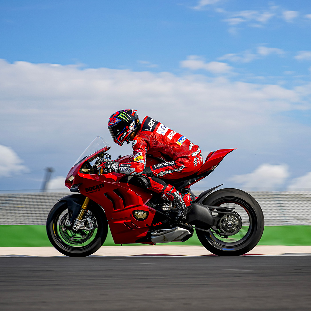 Panigale online v4 s