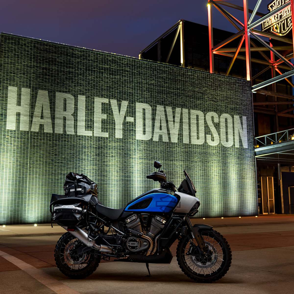 HARLEY-DAVIDSON PAN AMERICA 1250 SPECIAL
