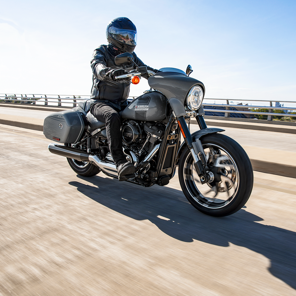 HARLEY-DAVIDSON SPORT GLIDE - Fraser Motorcycles